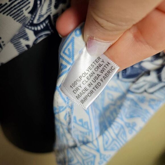 Gibson Latimer Cold Shoulder Top - Picture 4 of 7